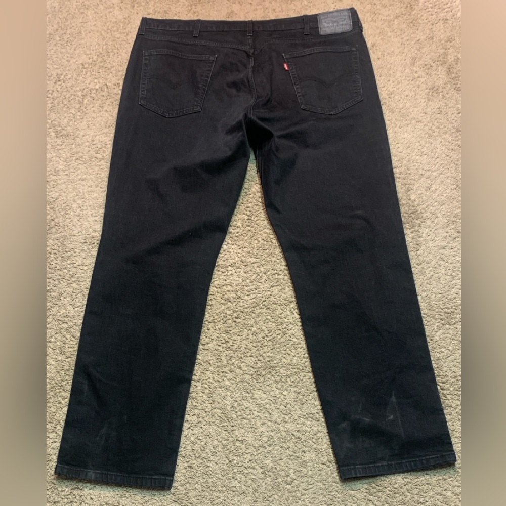 541 Levi’s 42x32 - Picture 2 of 5